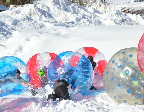 activité bubble foot snow party